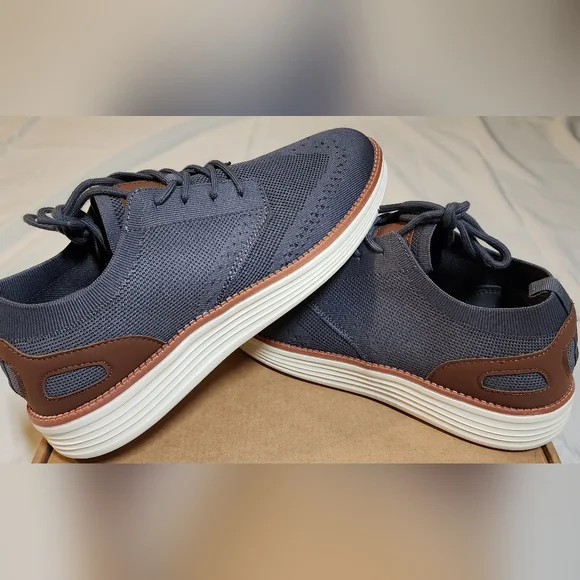 BOGO $2 Men's Gray Casual Shoes 9.5 NIB - Picture 12 of 13